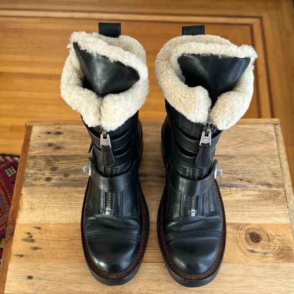 Coach Black Leather White Shearling Silver Hardware Zip Moto Biker Boot Size 7 - Picture 4 of 17